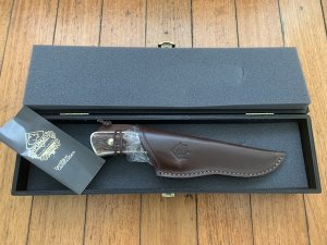 Puma Knife: Puma Limited Edition 113598 Model Rotwildmesser Handmade Knife with Stag Antler Handle