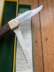 Puma Rare Model 971 Plainsman 1969 Saw and Blade Folding Knife with original box & Paperwork #96011