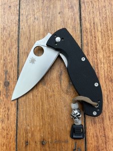 Spyderco Tenacious Straight Edge Lock Back Folding Knife