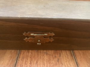 Puma Knife: Puma Original 1986 4 Star Fixed Blade Knife with Walnut Handle in Original Wooden Box #20861
