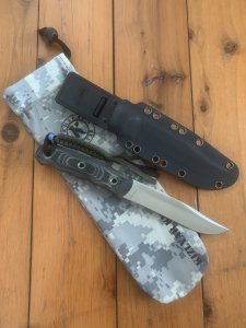 Kizlyar Knife: Kizlyar D2 Original ENZO Silver Straight Blade with G10 Handle