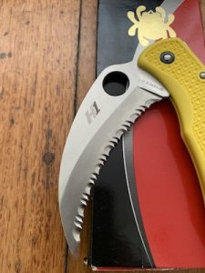 Spyderco SEKI Japan SpyderHawk H1 Serrated Blade Lock Back Folding Knife in Original Box