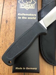 Puma Knife: Puma Jagdnicker Kraton Handle with Leather Sheath and Box