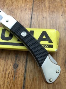 Puma Knife: Puma Model 260 Original Lieutenant Lockback Folding Knife in Yellow Box