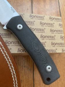 LionSTEEL Italy. Model M4 GBK Black G10 Handle with Leather Sheath