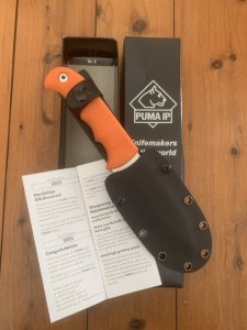 Puma Knife: PUMA IP Smart Hunting Orange Handle Fixed Blade with Gut Hook Knife & Kydex Sheath
