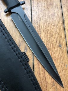 Kizlyar Knife: Kizlyar Original Phoenix 1 Military Knife with Elastron Rubberised Handle and Leather Sheath #2641