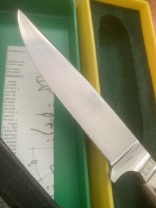 Puma Knife: Puma 1980's Gnicker Knife with Stag Handle & Original Green & Yellow Box