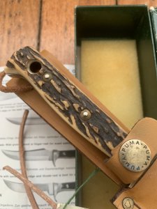 Puma Knife: Puma Hunters Pal 1994 in Original Sheath and Original Green Card Box #28491