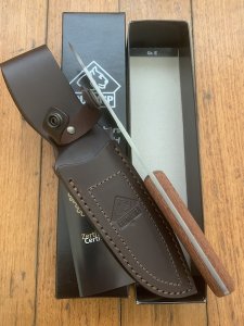 Puma Knife: Puma IP OutDoor Knife with Pearl Wood Handle