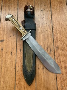 Puma Knife: Puma Original Older Used 1950's Waidblatt knife