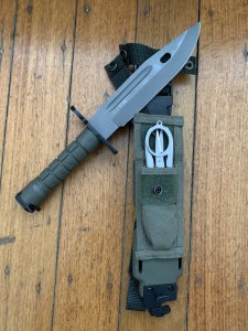 US M9 Bayonet Tactical Combat Knife with Sharpening Stone