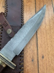 Damascus Knife: Big Damascus Bowie with Walnut Patterned Handle & Hand made Sheath