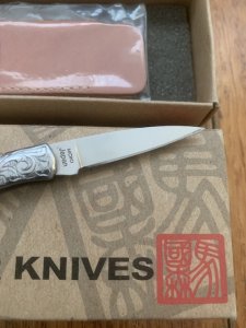 Al Mar Japan E1001P Osprey White Pearl Engraved Pocket Knife in original Pouch and Box