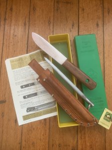 Puma Knife: Puma 1973 Rabbiter Set in Original Sheath and Plastic Box with Tag