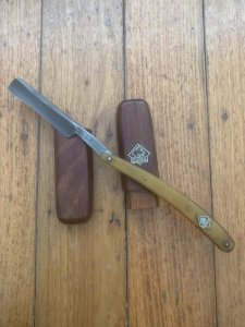 Puma Knife: Rare Puma Original Cut Throat Razor No 88 in *Original Wooden Box