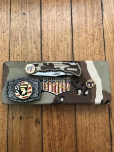 Buck Knife: BUCKLITE 426X USA Operation Desert Storm 101st Airborne Commemorative in Display Box