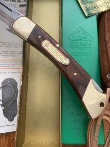 Puma Rare Model 970 Plainsman 1969 Folding Knife with original box & Paperwork & Pouch #96583