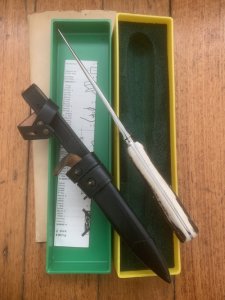 Puma Knife: Puma 1980's Gnicker Knife with Stag Handle & Original Green & Yellow Box