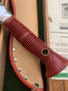 Puma Knife: Puma Original 1987 SEA HUNTER 17 6363 in Original Sheath and Matching Wooden Box