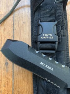 TOPS USA PRY-KNIFE with Black Tactical MOLLE Knife Sheath