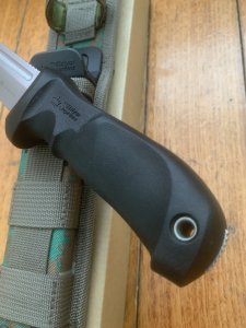 Kizlyar Knife: Kizlyar Original AUS-8 Dominus Part Serrated Blade with Kraton Handle