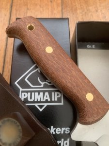 Puma Knife: Puma IP OutDoor Knife with Pearl Wood Handle