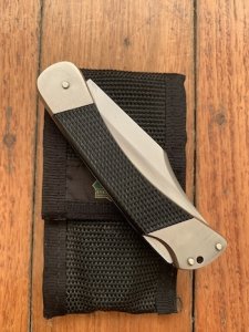 Puma Knife: PUMA 2001 Sergeant Folding Lock Knife With Black Handle in Original Puma Pouch