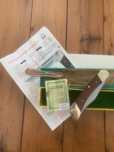 Puma Rare model 970 Game Warden 1971 Folding Lock Knife With Suede Pouch and in Original box #63171