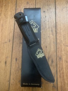 Puma Knife: Puma 13 6397 Hunters Pal Fixed Blade Knife with Kraton Handle