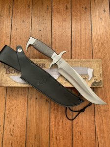 United Cutlery Gil Hibben Highlander Bowie with Black Leather Sheath