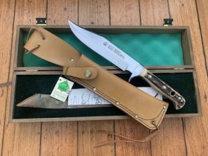 Puma Knife: Puma 1991 116376 Big Big Bowie knife with Stag Antler Handle in original Wooden Box & Warranty