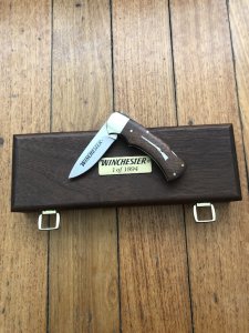 Puma Knife: Puma Original Winchester 1894 Rifle 4 Star Folding Lock Blade Knife with Wooden Presentation Box 1 of 1894