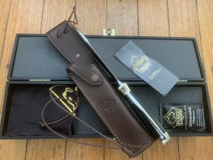 Puma Knife: Puma Rüdemann 40 with Black Micarta Handle in Sheath & Custom Wooden Box