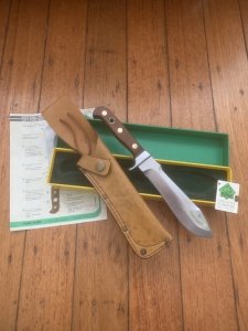 Puma Knife: Puma 6375 Rare 1983 White Hunter Knife with Jacaranda Handle Original Plastic Box & Matching Warranty