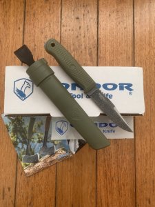 Condor Tool & Knife Company El Salvador Condor BushGlider Army Knife with Plastic Sheath