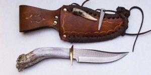 Ken Richardson Custom Handmade 6" Bowie Blade Hunting Knife with Deer Antler Handle & Custom Sheath