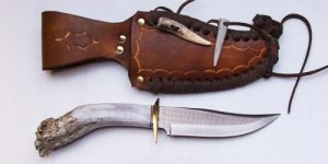 Ken Richardson Custom Handmade 8" Bowie Blade Hunting Knife with Deer Antler Handle & Custom Sheath