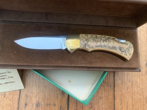 Puma Knife: Puma 1983 Original 4 Star Folding Lock Blade Scrimshawed Roaring Red Stag Knife with in Presentation Box #71/300