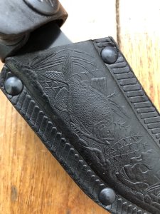 Kizlyar Knife: Kizlyar PIRANHA Hunting Knife with Black Leather Sheath
