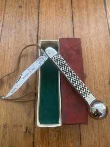 Puma Knife: Puma Vintage Pre-64 Fishermans Knife in Original Red Box
