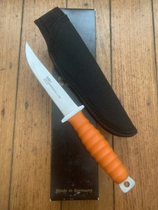 Puma Knife: Puma Original 1997 GARTNERMESSER 12 6390 Model in Original Sheath & Box