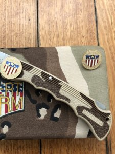 Buck Knife: BUCKLITE 426X USA Operation Desert Storm 101st Airborne Commemorative in Display Box