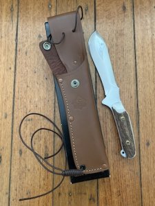 Puma Knife: Puma Rare Original 2001 New Hunter Model 118375 in original sheath and box.
