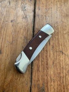 Buck Knife: 2006 Buck 505 Knight Small Single Blade Pocket Knife With Rosewood Handle