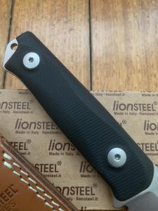 LionSTEEL Italy. Model B41-2 GBK Black G10 Handle with Leather Sheath