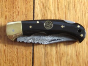 Croco Knife: 3002 Damascus bladed Folding lock Knife with Buffalo Horn handle