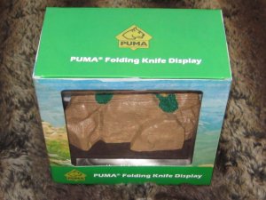 Puma Knife: PUMA Statue Knife Stand 000020