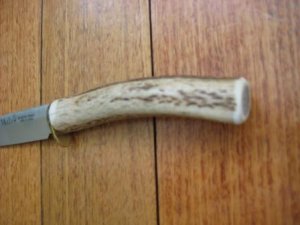 Muela Knife: Muela CI12A Knife with Stag Handle, Sheath and Box