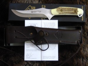 Puma Knife: Puma Skinner II with Stag Handle and dark leather sheath